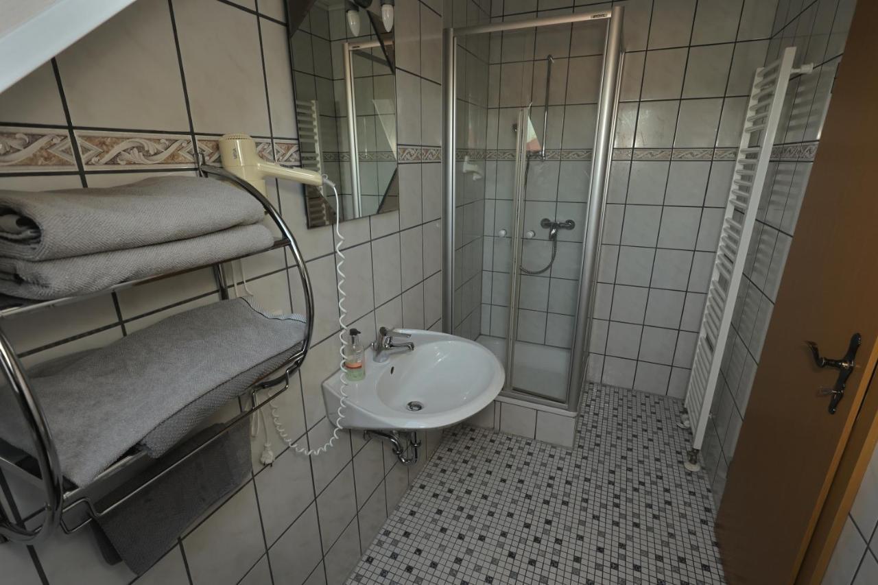 Pension Zum Paradies Harthausen  Exterior photo